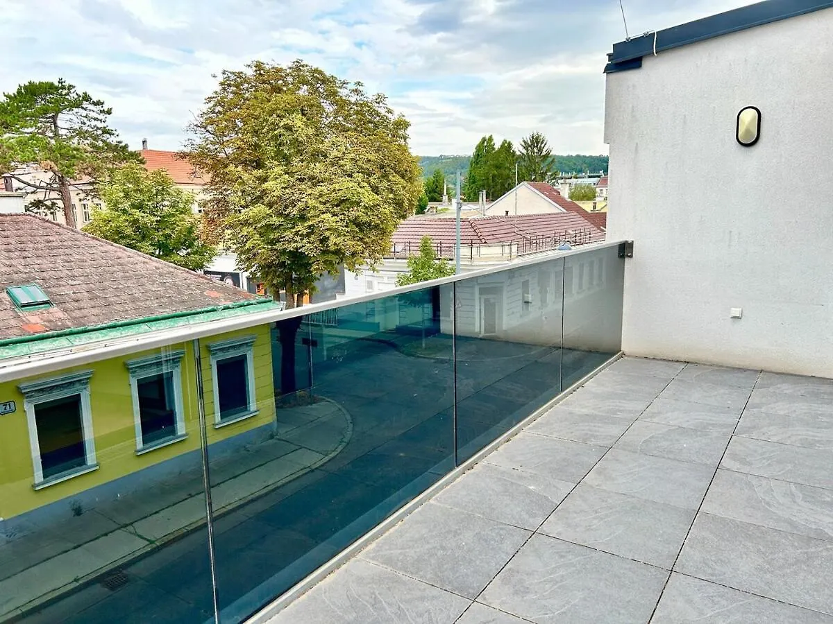 90 M2 Apartment With Balcony & Free Parking ウィーン オーストリア